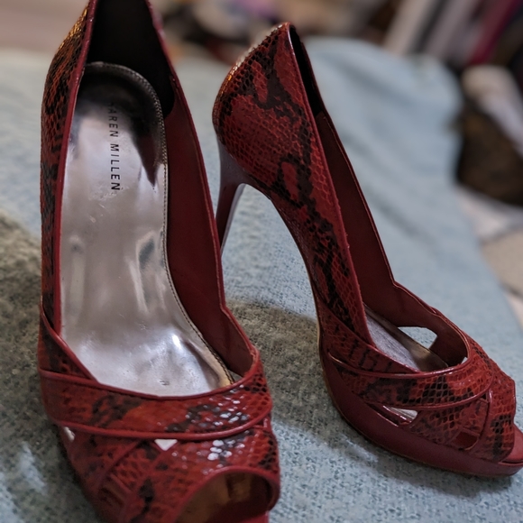 Karen Millen Red High Heel Peep Toe, Size 38 - Picture 7 of 9